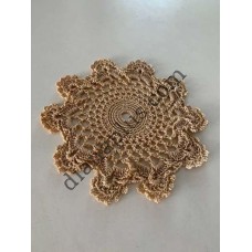 Салфетка в'язана крючком бежева