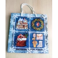 Пакет подарунковий 22х22х10 см №1